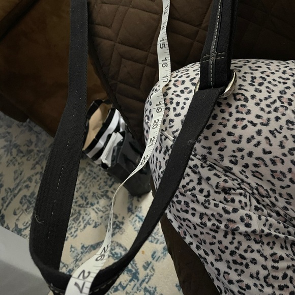 FOSSIL BLACK SHOULDER BAG WITH KEY - Picture 7 of 10